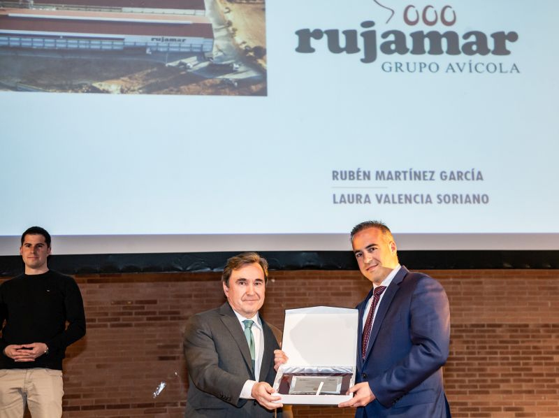 entrega premio excelencia - figan-2019-rujamar-1